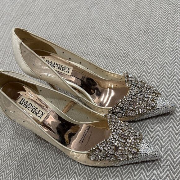 Badgley Mischka Quintana Crystal Embellished Pointed Pump Ivory Satin Size 6.5 - Picture 6 of 7